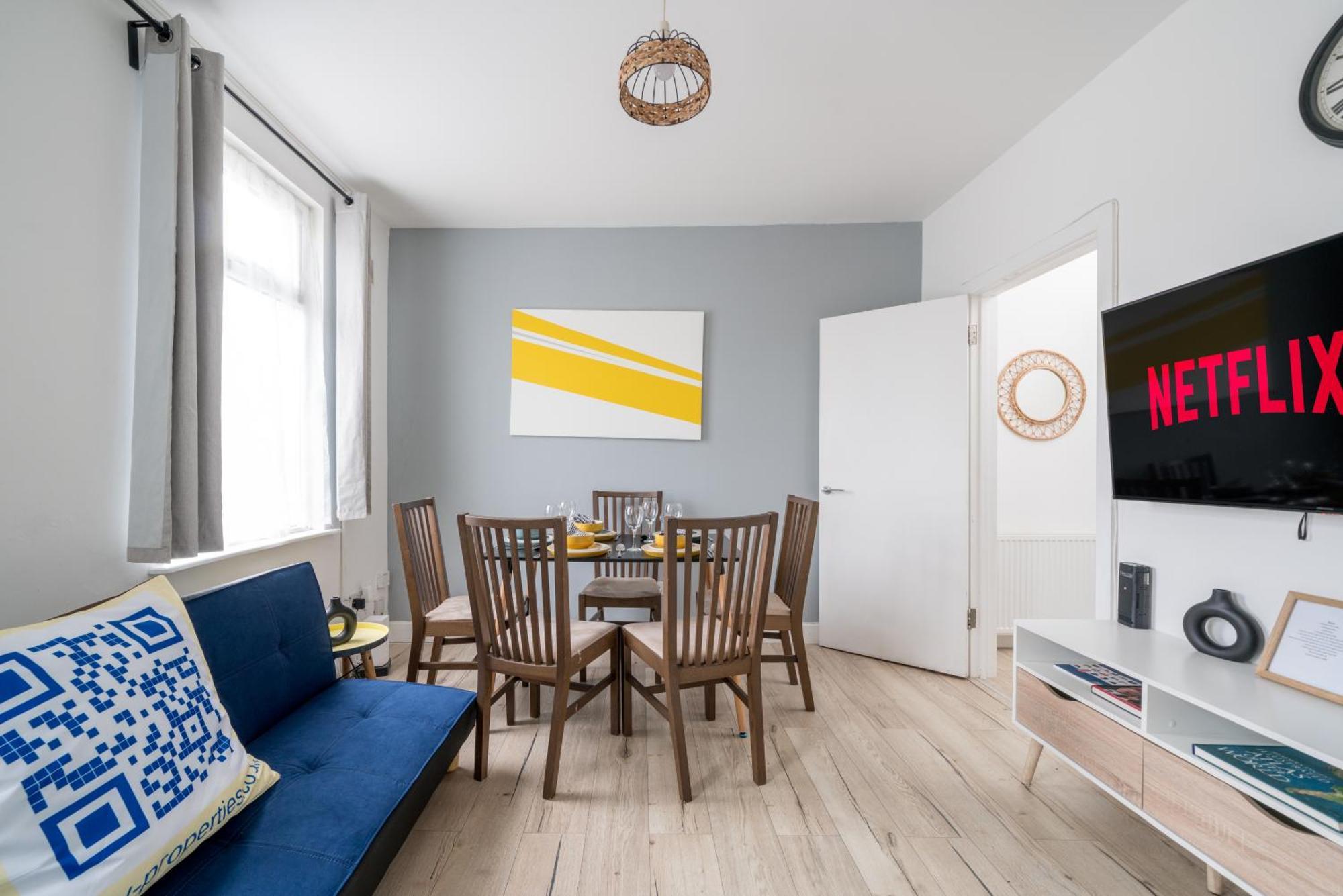 Modern 2 Bed East London Home By Rebby Properties Sleeps 5 Near Canning Town Station Exterior photo