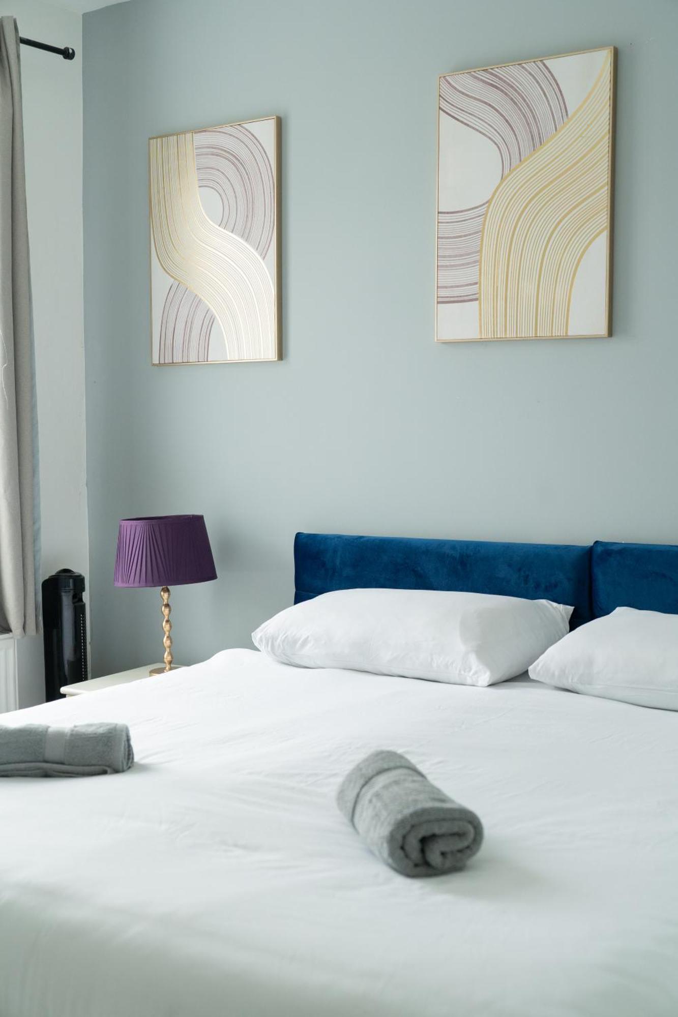 Modern 2 Bed East London Home By Rebby Properties Sleeps 5 Near Canning Town Station Exterior photo